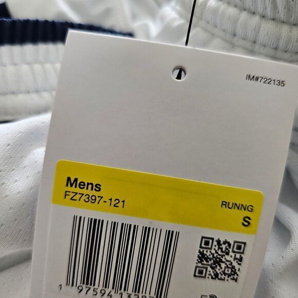 Nike Dri-Fit Track Club 3-Inch Running Shorts Retro White Navy Lined FZ7397-121 - Picture 15 of 16